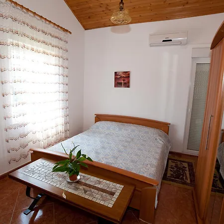 Apartment Gloria