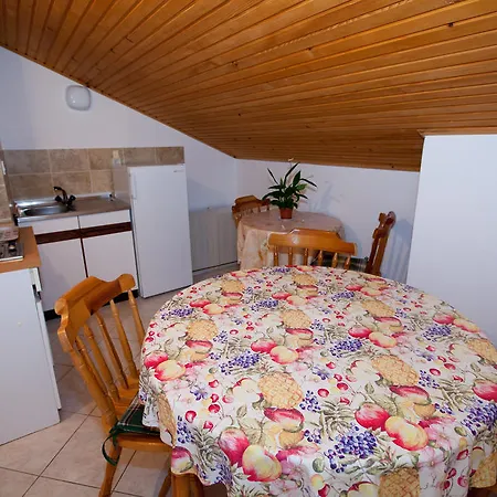Apartment Gloria