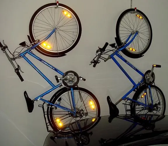 Gloria تْسْغيكفانِتْسا