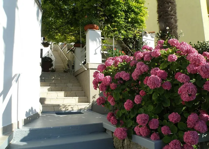 Gloria Apartman