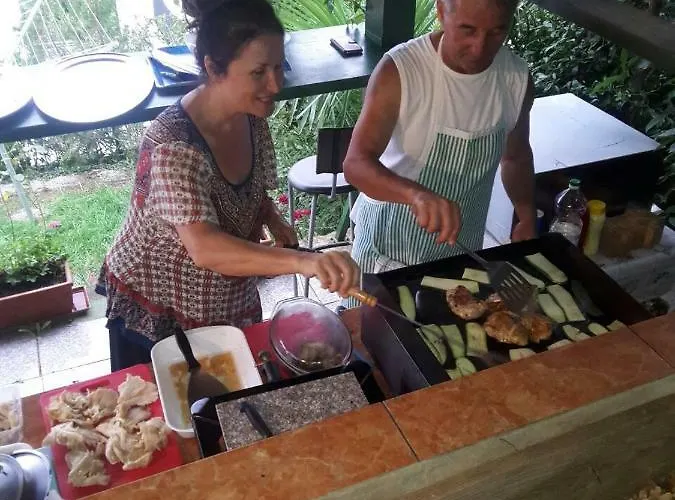 Gloria تْسْغيكفانِتْسا